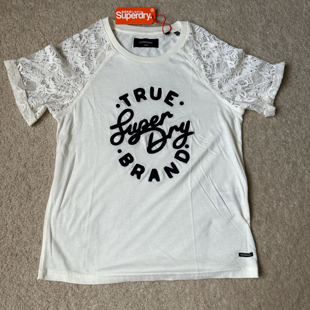 NWT Women’s Superdry logo lace short sleeved top